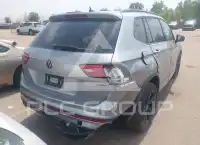 2023 Volkswagen Tiguan photo