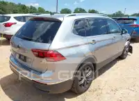 2023 Volkswagen Tiguan фото