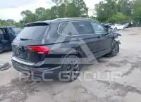 2023 Volkswagen Tiguan photo