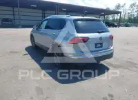 2023 Volkswagen Tiguan photo