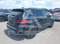 2023 Volkswagen Taos photo