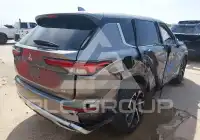 2024 Mitsubishi OUTLANDER photo