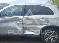 2024 Mitsubishi OUTLANDER photo
