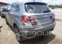 2024 Mitsubishi OUTLANDER photo