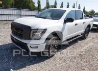 2024 Nissan TITAN фото