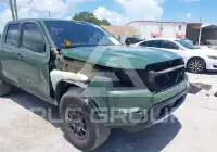 2024 Nissan FRONTIER фото