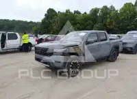 2024 Nissan FRONTIER фото