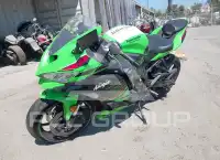 2024 Kawasaki Ninja400 фото