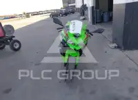 2024 Kawasaki Ninja400 фото