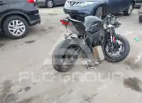 2024 Kawasaki ZX1002 фото