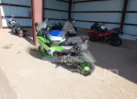 2024 Kawasaki EX500 фото