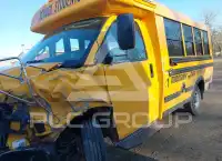 2024 Chevrolet EXPRESS фото