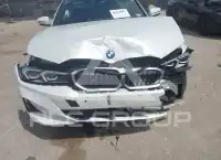 2024 BMW 330 фото