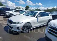 2024 BMW 330 фото