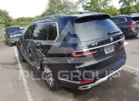 2024 BMW X7 фото