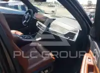 2024 BMW X7 фото