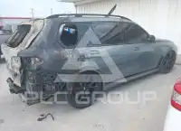 2024 BMW X7 фото