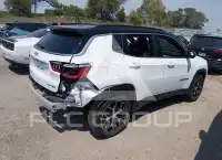 2024 Jeep COMPASS photo