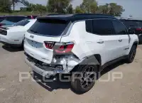 2024 Jeep COMPASS photo
