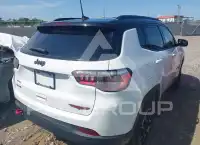 2024 Jeep COMPASS фото