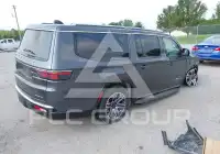 2024 Jeep WAGONEER photo