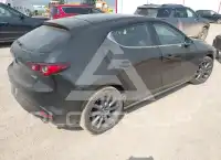 2024 Mazda 3 фото