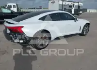 2024 Audi E-TRON фото