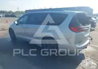 2024 Chrysler PACIFICA фото