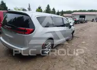 2024 Chrysler PACIFICA фото