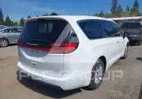 2024 Chrysler PACIFICA photo