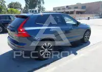 2024 Volvo XC60 фото