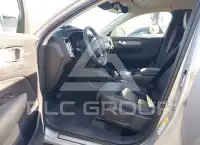2024 Volvo XC40 фото