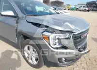 2024 GMC TERRAIN photo