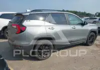 2024 GMC TERRAIN photo