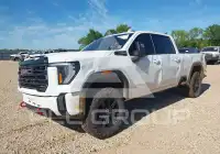 2024 GMC Sierra photo
