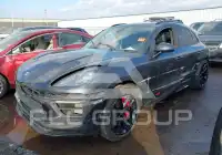 2024 Porsche MACAN photo