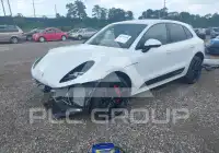 2024 Porsche MACAN photo