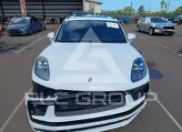 2024 Porsche MACAN photo
