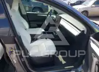 2024 Tesla Model Y photo