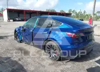 2024 Tesla Model Y photo