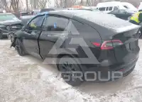 2024 Tesla Model Y фото