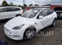 2024 Tesla Model Y photo