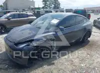 2024 Tesla Model Y фото