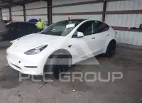 2024 Tesla Model Y фото