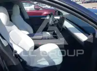2024 Tesla Model Y фото