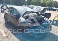 2024 Tesla Model Y фото