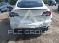 2024 Tesla Model Y фото