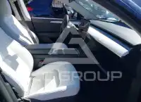 2024 Tesla Model Y фото