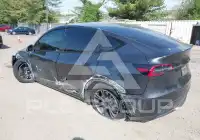 2024 Tesla Model Y фото
