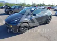 2024 Tesla Model Y фото